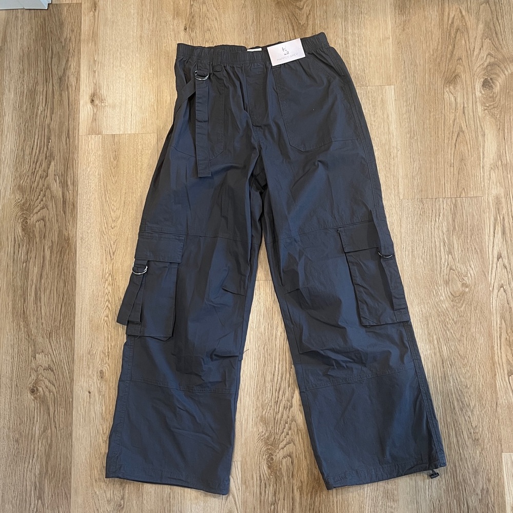 NWT HAPPILY GREY GRAY WIDE LEG CARGO PANT